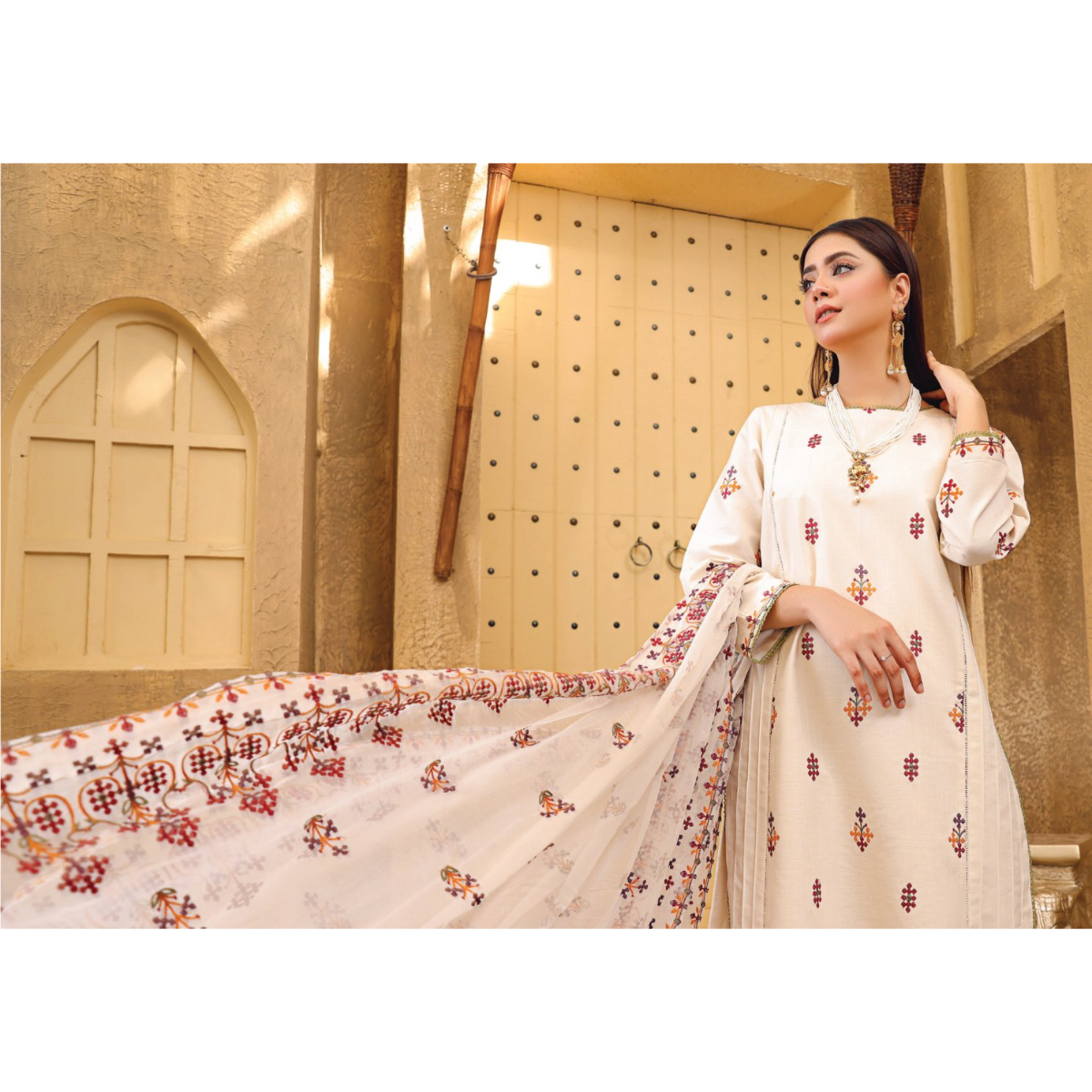 Rung by Sanam - Full Box - Image 8