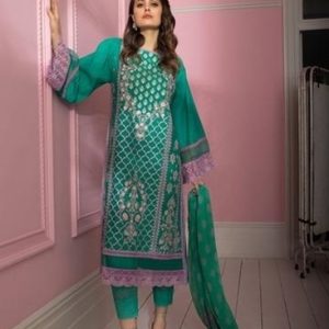 SOBIA NAZIR VITALS LAWN 2021 D1B